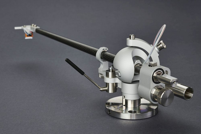 Reed unveiled new entry level tonearm.