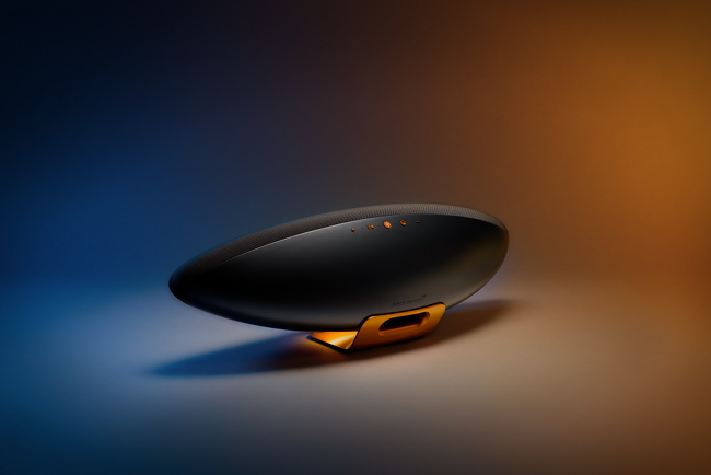 Bowers & Wilkins unveiled the new Zeppelin McLaren Edition.
