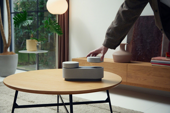 HT-AX7 : a portable Theater System that delivers immersive spatial sound to any room.