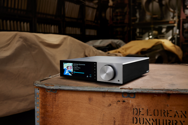 Because great design is timeless: Cambridge Audio Evo 150 DeLorean Edition!